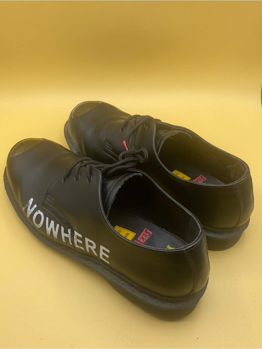 Dr. Martens 1925 Sex Pistols collaboration "BOREDOM" - Picture 3 of 4